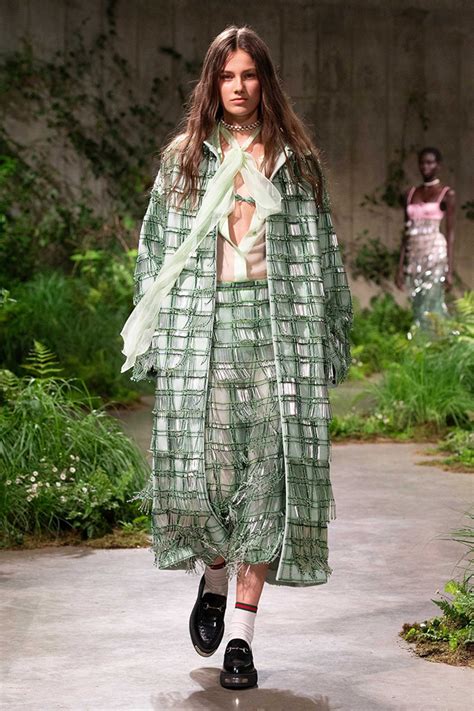 collezione cruise gucci occhiali|Gucci’s Cruise 2025 Show Is an Homage to Their Early Days.